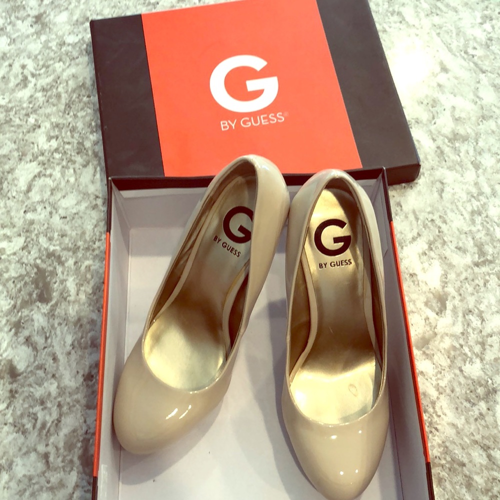 Guess nude (light natural) heels size 7.5